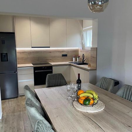 Apartman Kurtov Apartamento Pakoštane Exterior foto