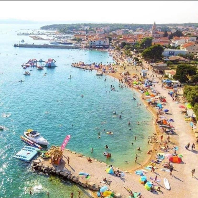 Apartman Kurtov Apartamento Pakoštane Exterior foto