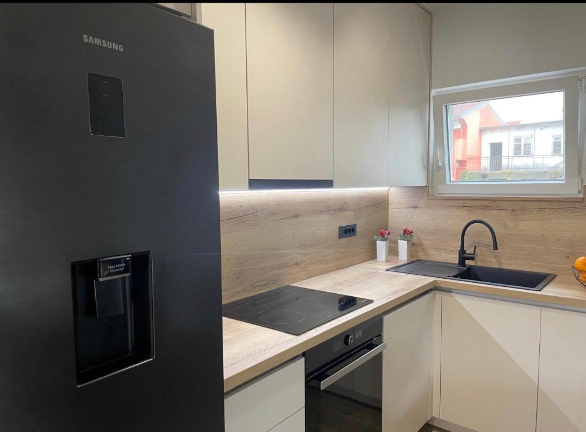 Apartman Kurtov Apartamento Pakoštane Exterior foto