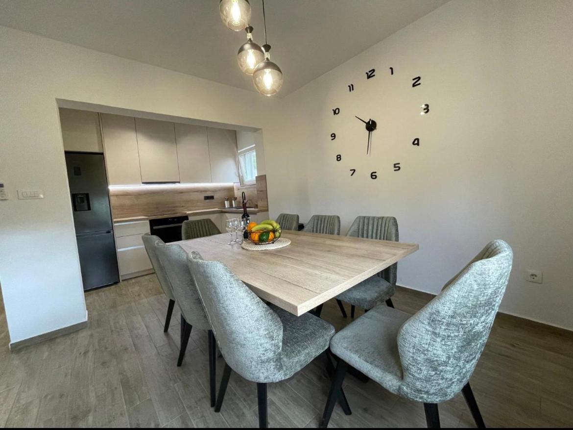 Apartman Kurtov Apartamento Pakoštane Exterior foto